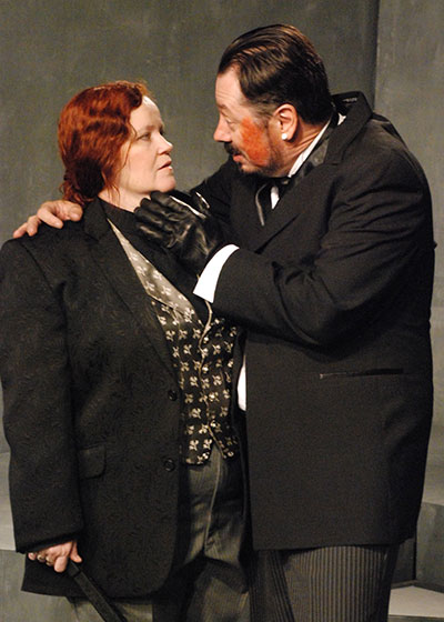 Melody-Doyle-as-Hastings-Jon-Mullich-as-Richard-III-Photo-by-Marni-Troop